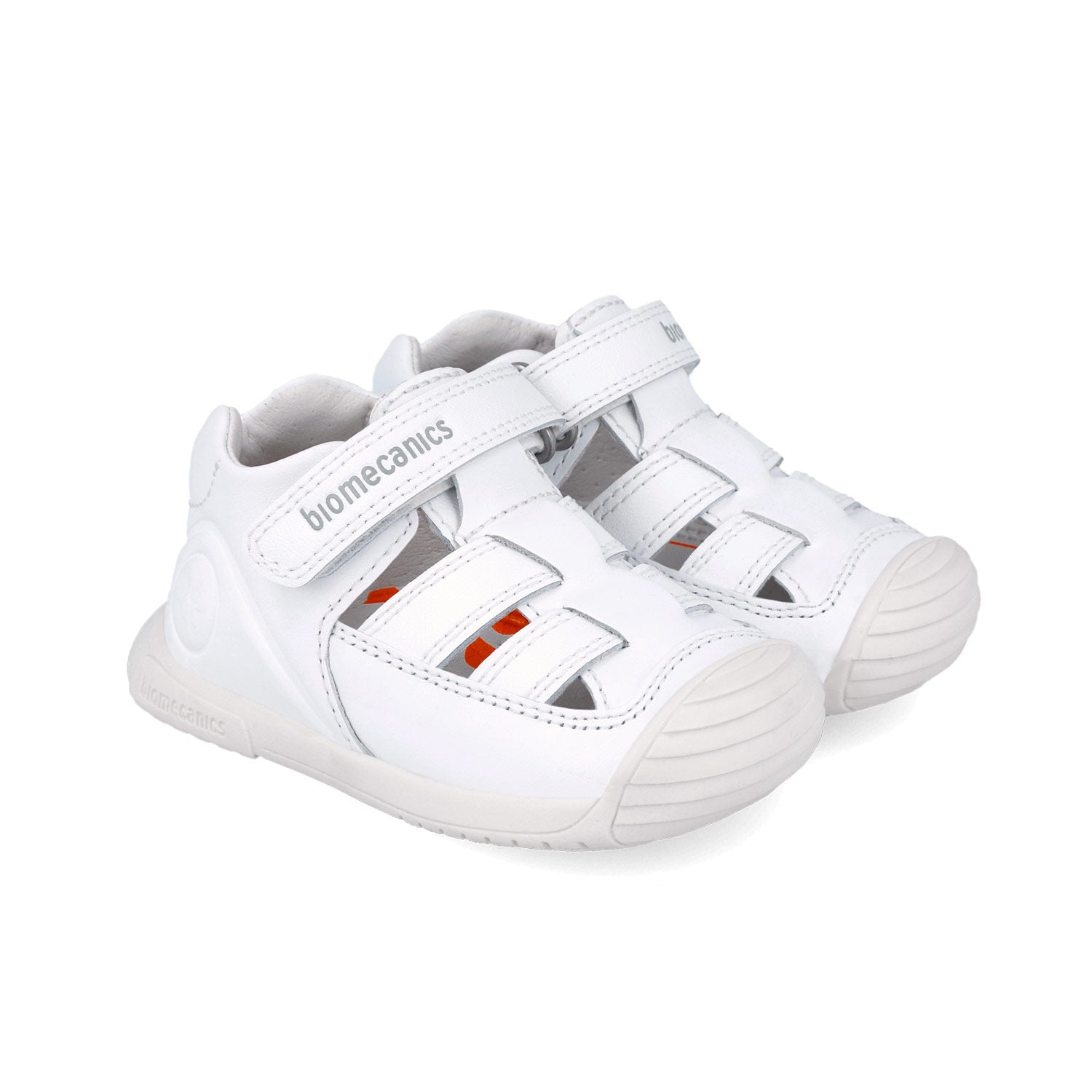 BIOMECANICS CALZADO PARA NIÑO CORTE DE PIEL Y PISO SINTETICO 252122B050