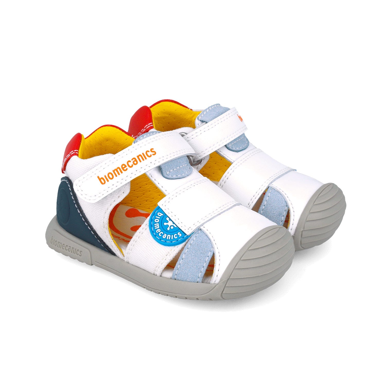 BIOMECANICS SANDALIA PARA NIÑO CORTE Y PISO SINTETICO 252127C050