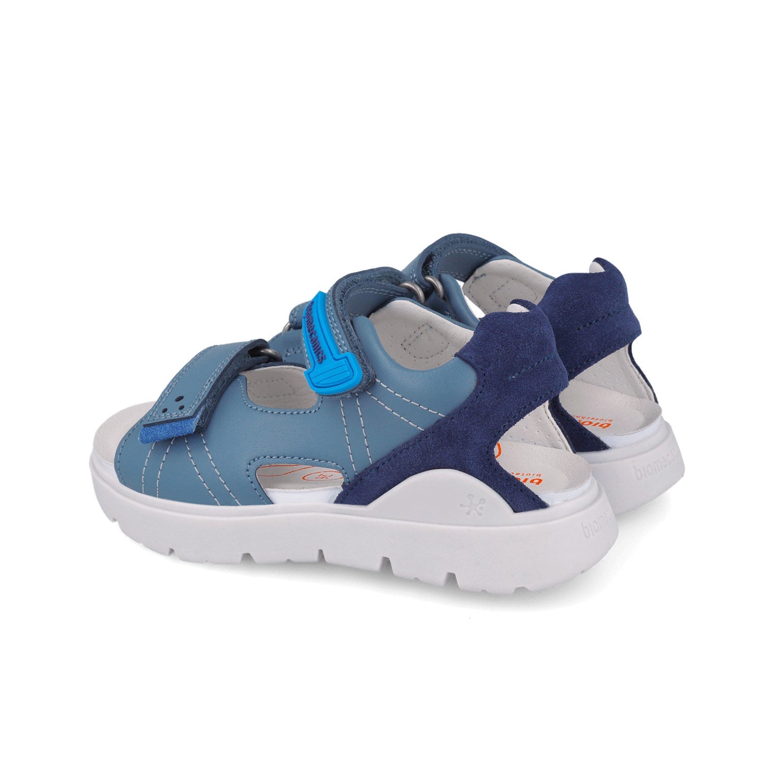 BIOMECANICS SANDALIA PARA NIÑO CORTE DE PIEL Y PISO SINTETICO 252229B631