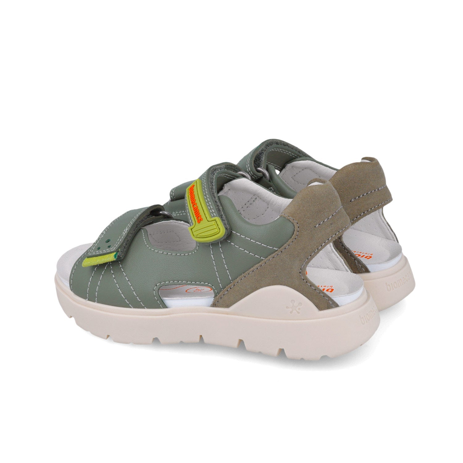 BIOMECANICS SANDALIA PARA NIÑO CORTE DE PIEL Y PISO SINTETICO 252229C830